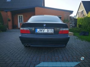 BMW E36 318 dalimis, daužtas