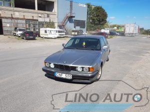 BMW 730i E32 1989m. dalimis